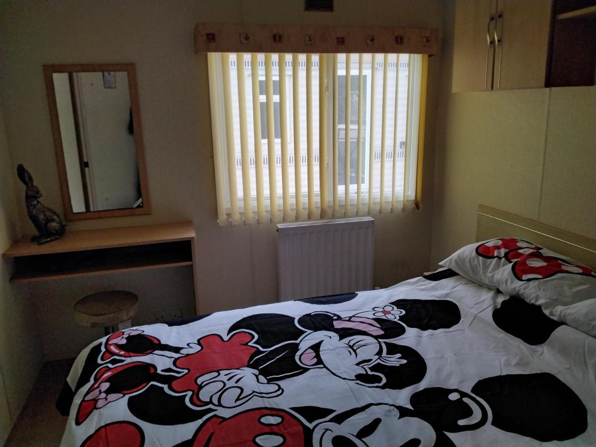 19 Laurel Close Highly Recommended 6 Berth Holiday Home With Hot Tub In Prime Location Tattershall Luaran gambar