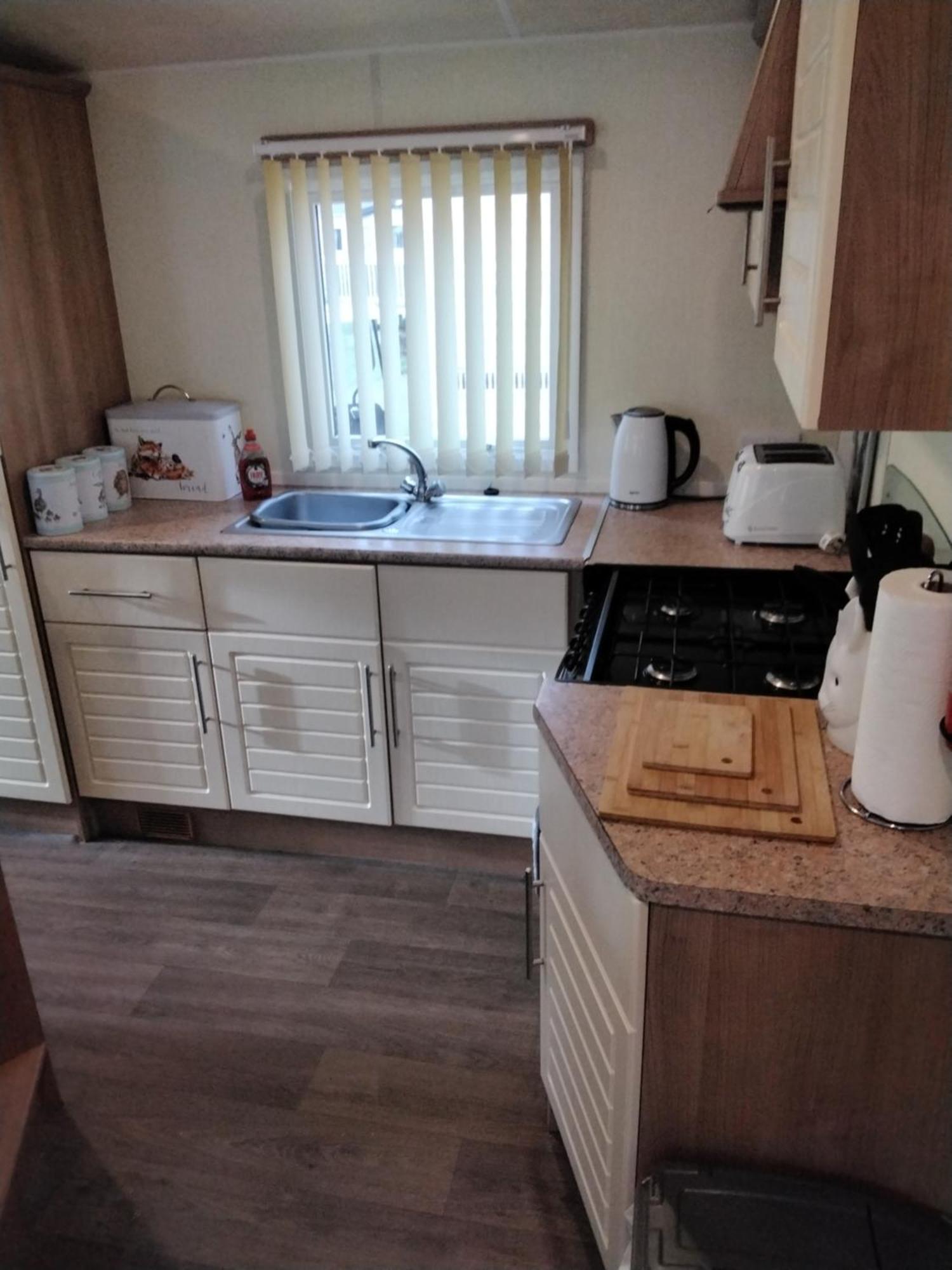 19 Laurel Close Highly Recommended 6 Berth Holiday Home With Hot Tub In Prime Location Tattershall Luaran gambar